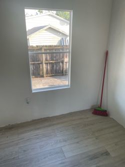 One bedroom, master master bathroom