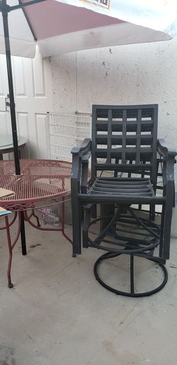 Outdoor Table And Chairs