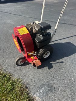 Giant Vac Leaf/Debris Blower 5hp. Works Good