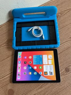 Apple iPad 5th Generation 32GB  with kids protective case & Charger (128gb $150)