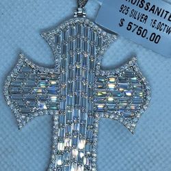 925 Sterling Silver Cross Pendant With Genuine Moissanite 15 Carats