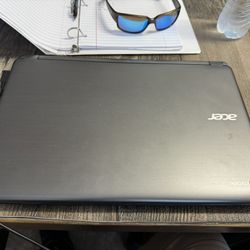 Acer chrome book new battery and charger works great like new 