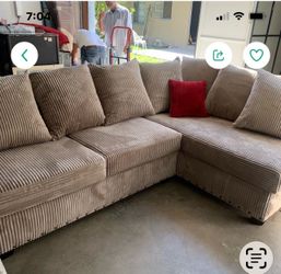 Very lrg sectional