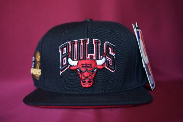 PRO Standard NBA Bulls SnapBack Cap 🏀 🧢 