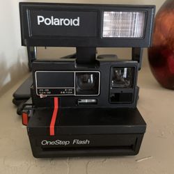 Polaroid Camera 📸 