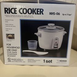 Zojirushi 3 Cup Rice Cooker/ Steamer 
