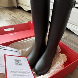 Women’s Hunter boots Size 8