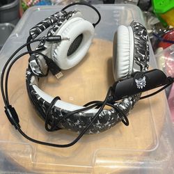 Gaming headset