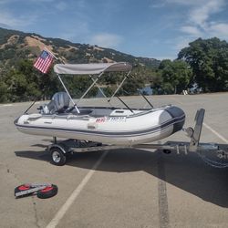 2023 Newport Catalina 
