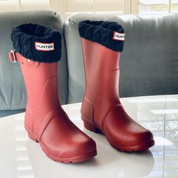 Hunter Women's Rain Boots Size 6 Red