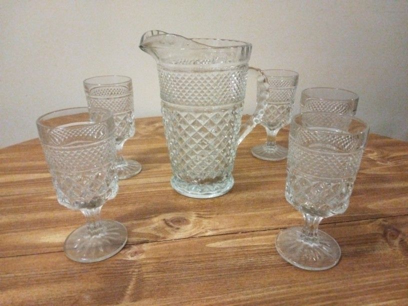 Vintage Glass wear set Mid 20th Century