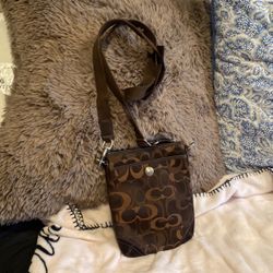 New Coach Brn Signature Crossbody Bag