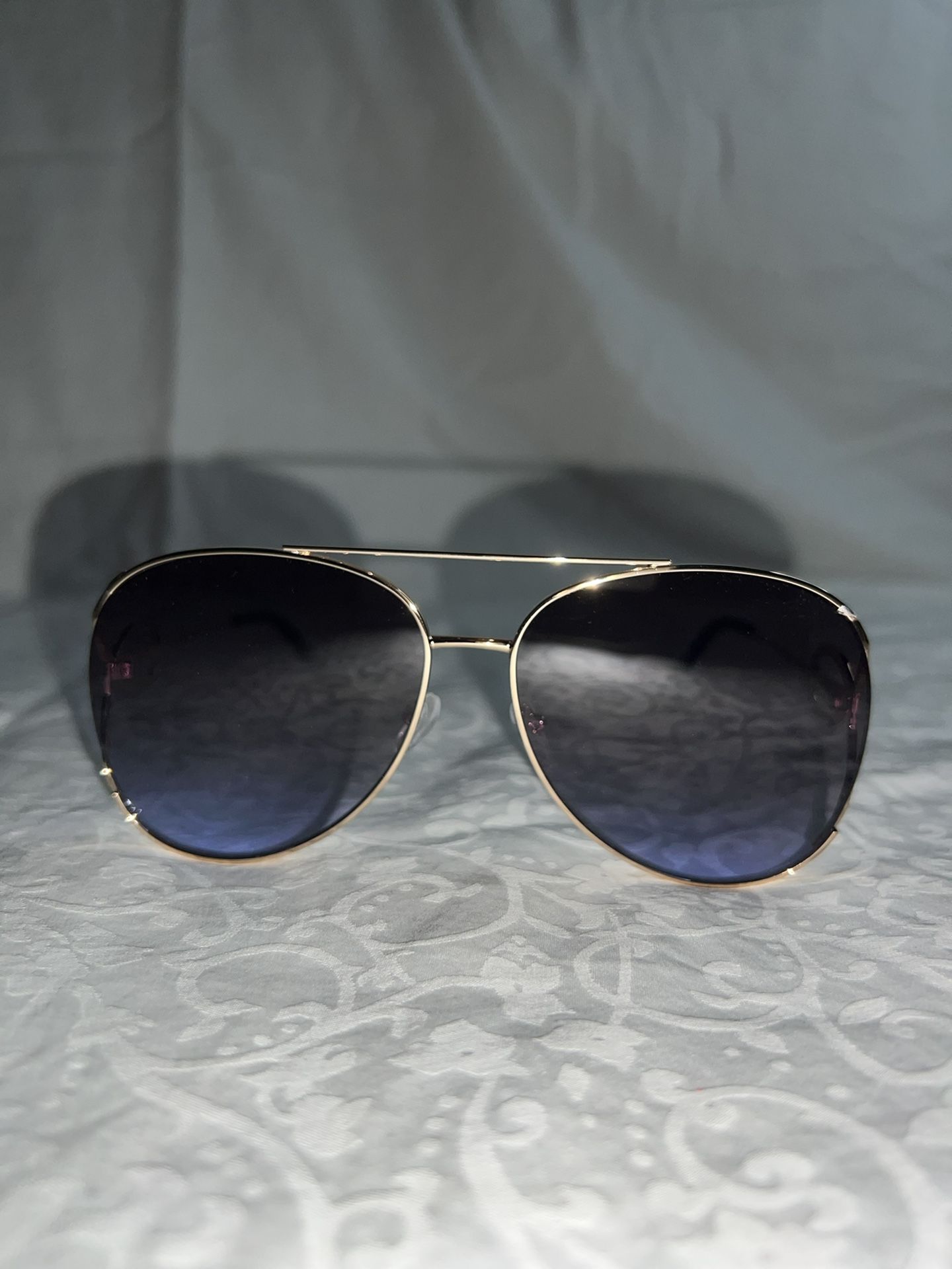Women’s Aviator Style Sunglasses
