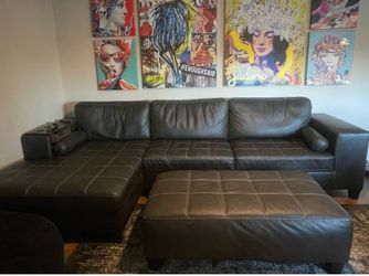 Couch with ottoman in great shape no tears or stains