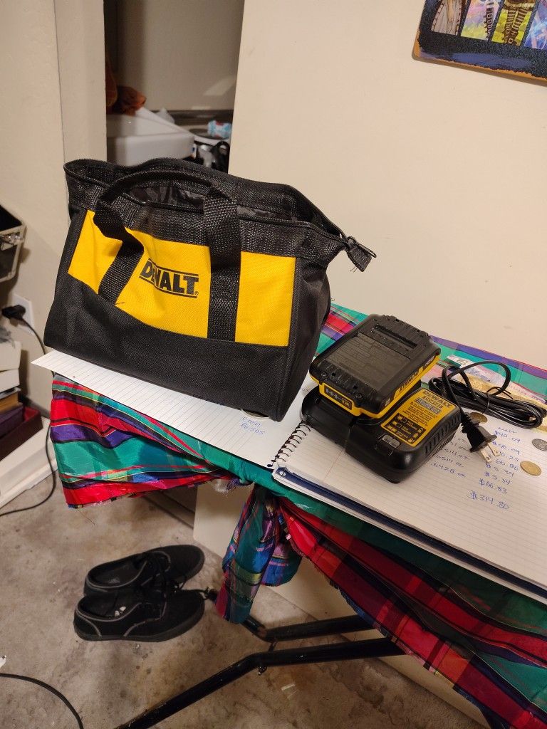 DeWalt 20v Battery And Charger