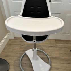 Bloom Fresco high Chair  w/ Extra Seat Pads