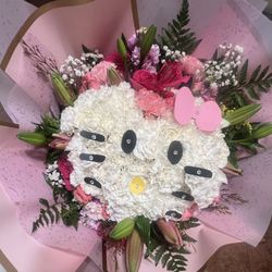Hello kitty bouquet