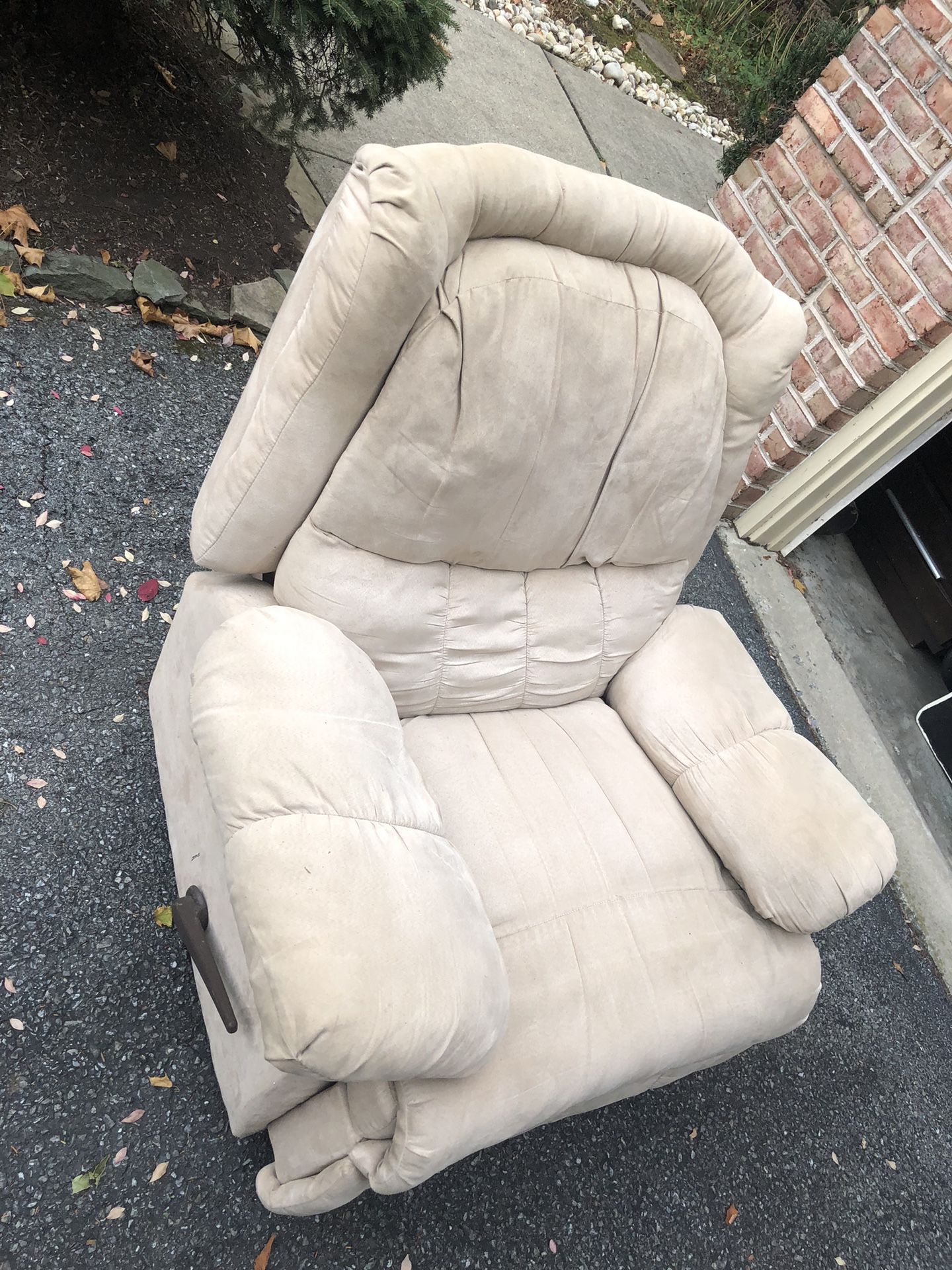 Nice Recliner