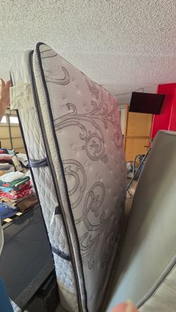 Queen Sized Seta MATTRESS 60x80
