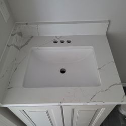 Granite Fabricator/Installer Needed  Se solicita Fabricadores E Instaladores 