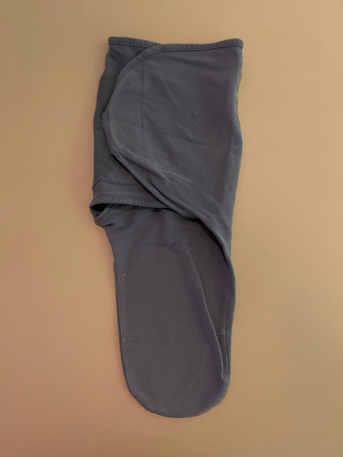 Comfy Cubs Swaddle Blanket - Size Small, Great Condition