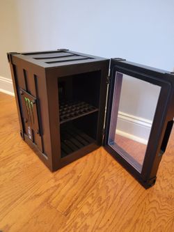Monster Energy Display Case- Does Not Cool