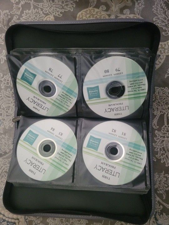80 CDS with english Movies