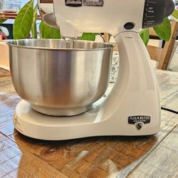 Sunbeam Mixmaster Legacy Edition Tilt-head Stand Mixer in White