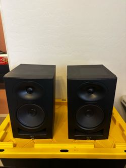 Kali Audio LP-6 V2 Powered Studio Monitors (Pair) – $400 OBO