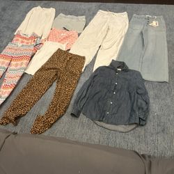 LOT OF GIRLS 10-12 CLOTHES