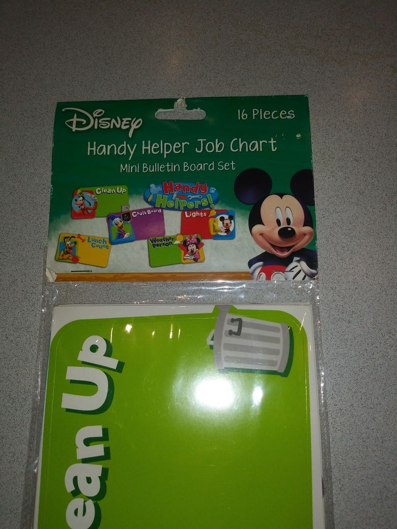 DISNEY 16 PIECE HANDY HELPER JOB CHART MINI BULLETIN BOARD SET NEW FACTORY SEALED