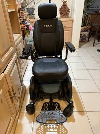 Electric Motorized Chair Jazzy EVO 613 Series - $900 (Indio)