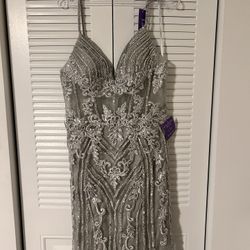 Beautiful Prom Or Gala Dress - Never Worn 