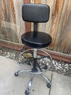 Lab Stool With Backrest Vinyl
