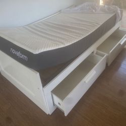 Twin Bed 