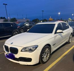 2015 BMW 750