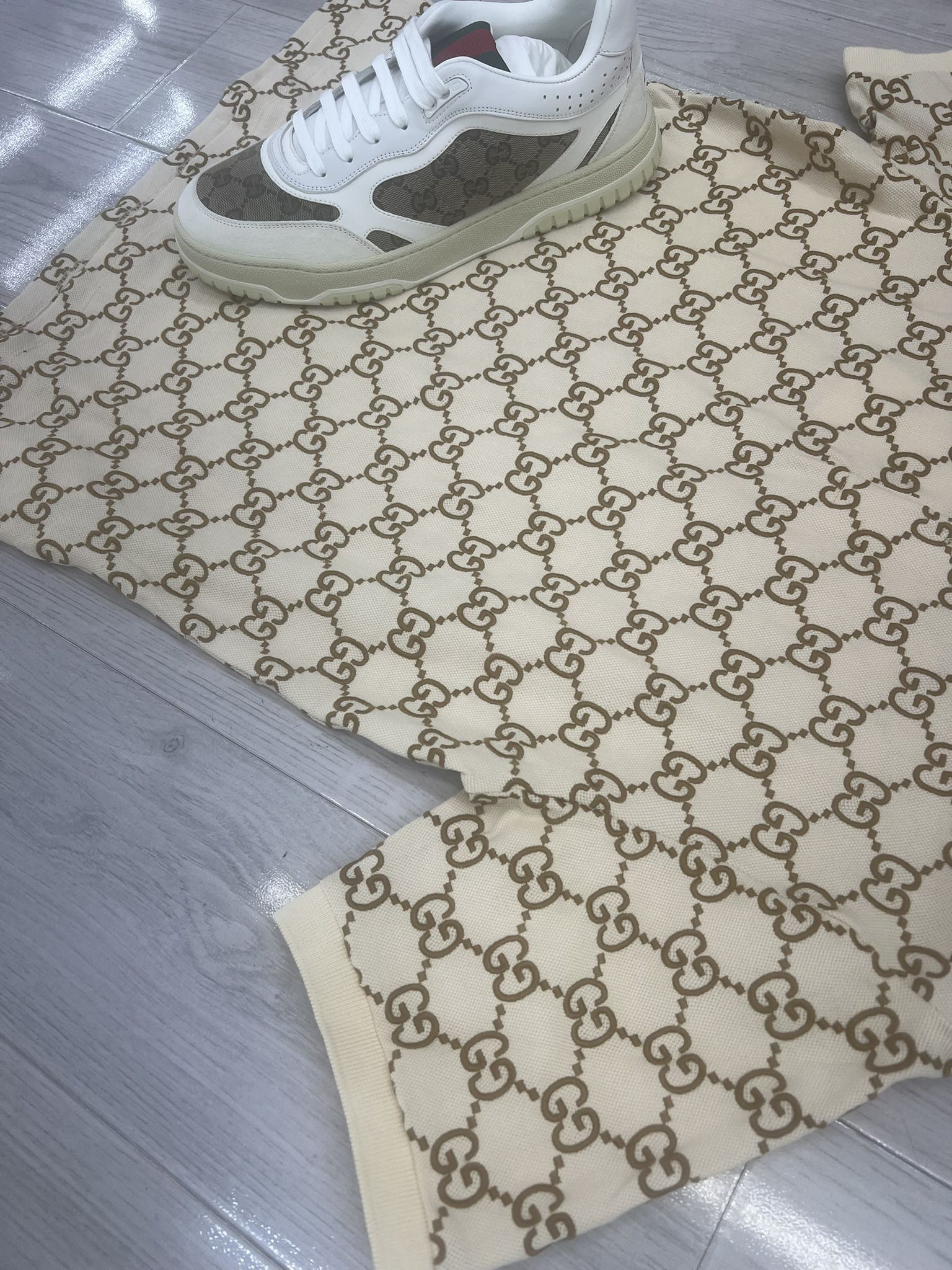 Gucci Shoe Shirt Set