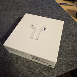 Apple AirPods (2nd Gen) with Original Box & Unused Charging Cable