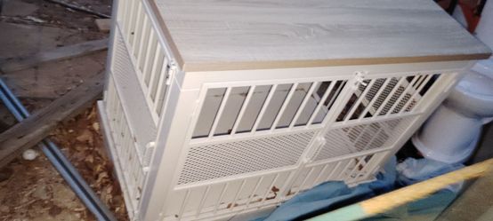 Dog crate/ furniture style pen