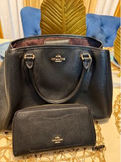Coach purse and wallet Set