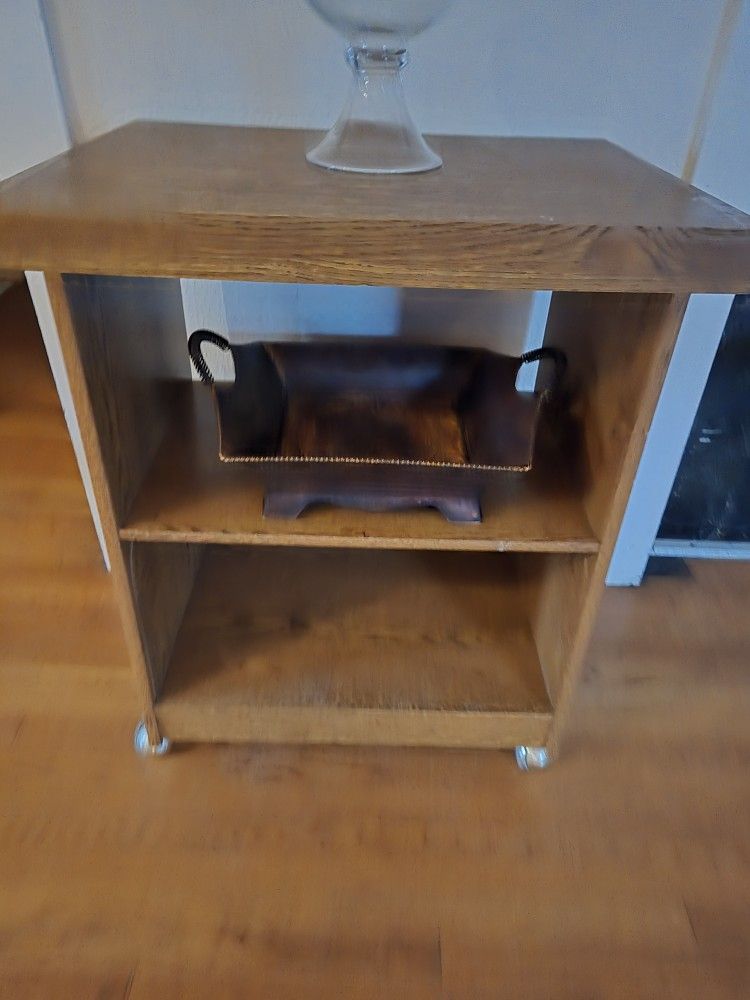 End Table/Bookcase