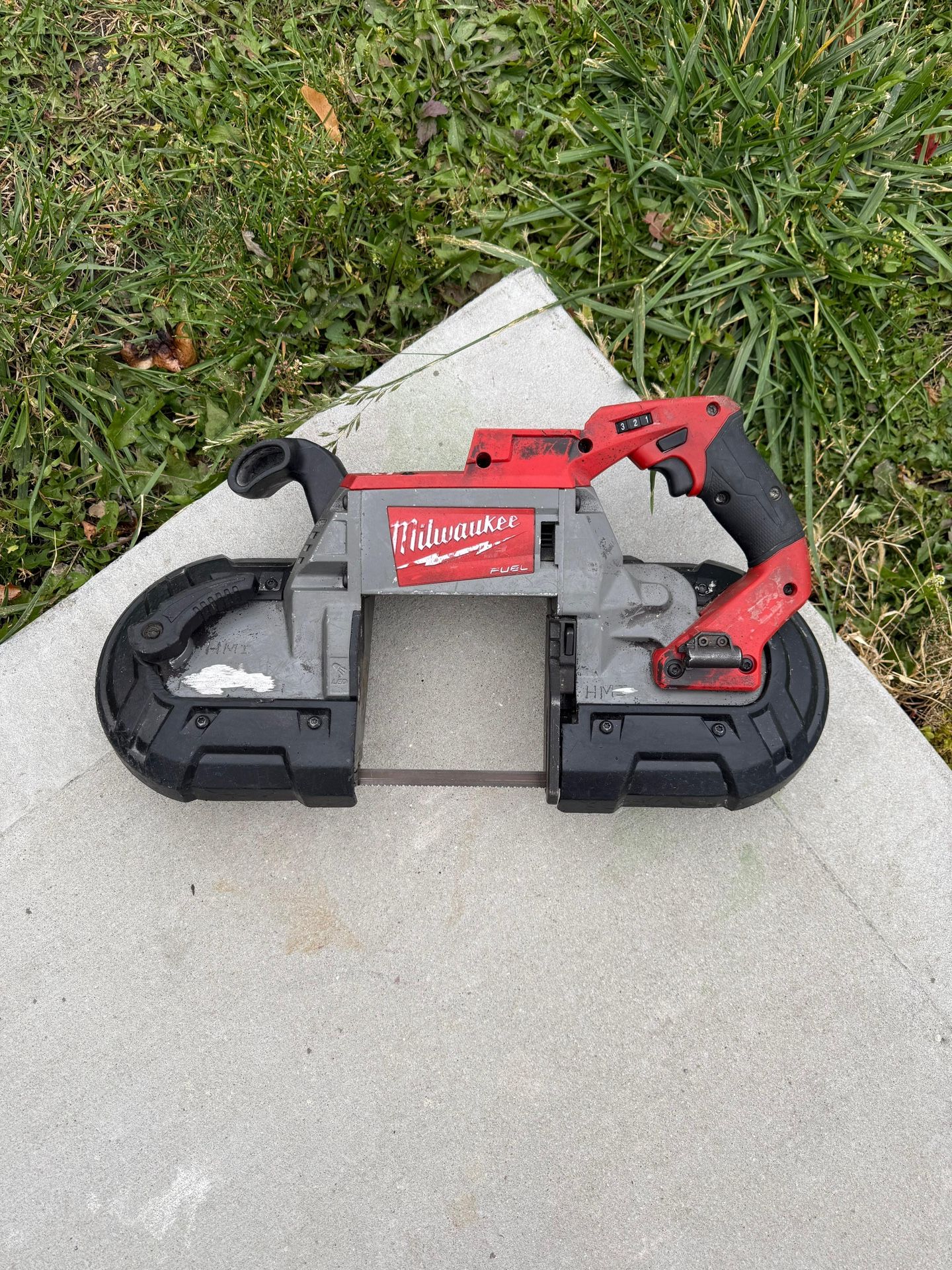 M18 FUEL 18V Lithium-Ion Brushless Cordless Deep Cut Band Saw (Tool-Only)