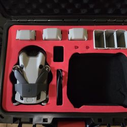 DJI Mini 4 Pro Fly More Plus Combo