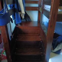 literas/bunk bed