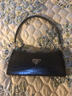 Black Purse