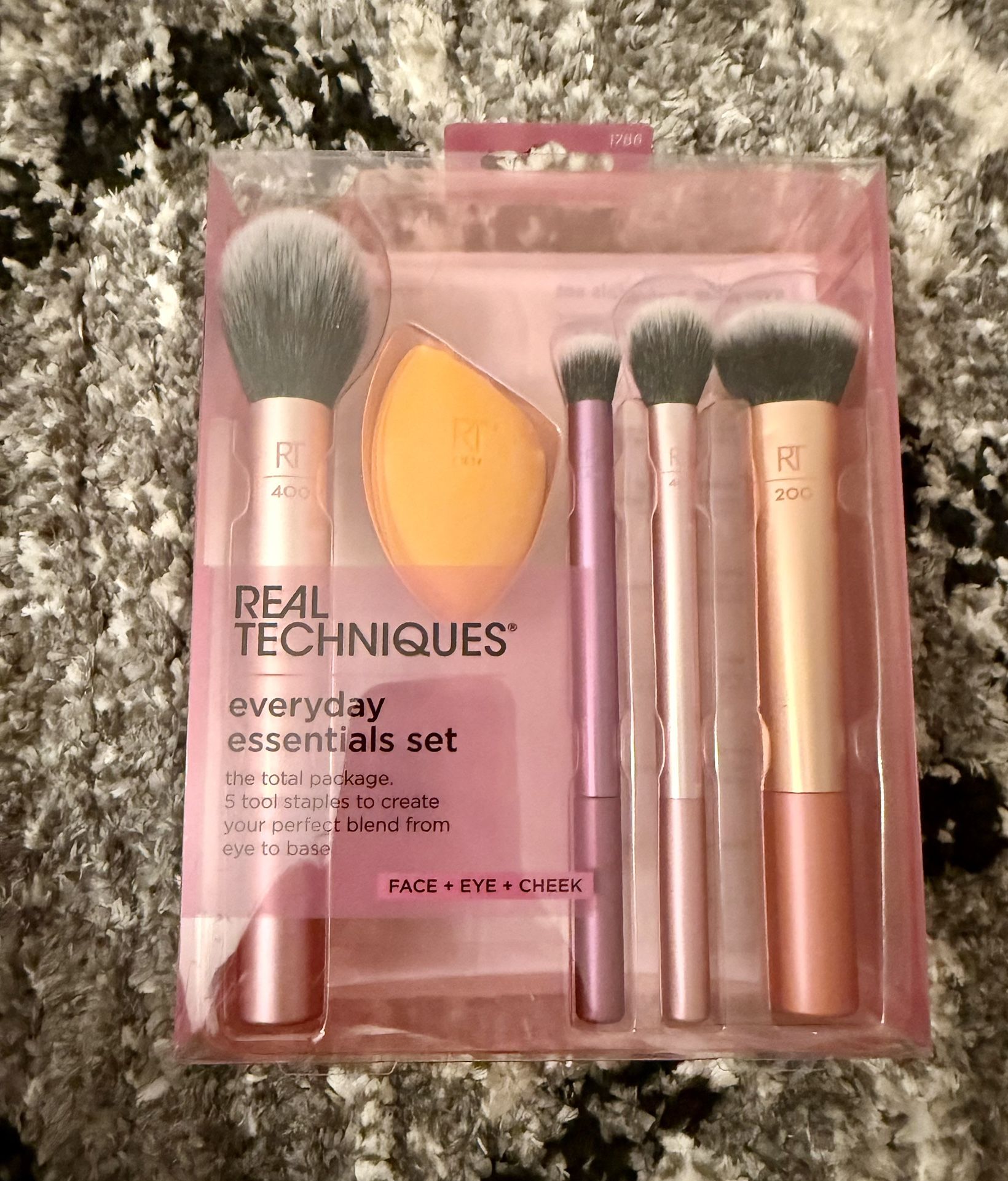 Real Techniques Everyday Essentials Makeup Brush Set