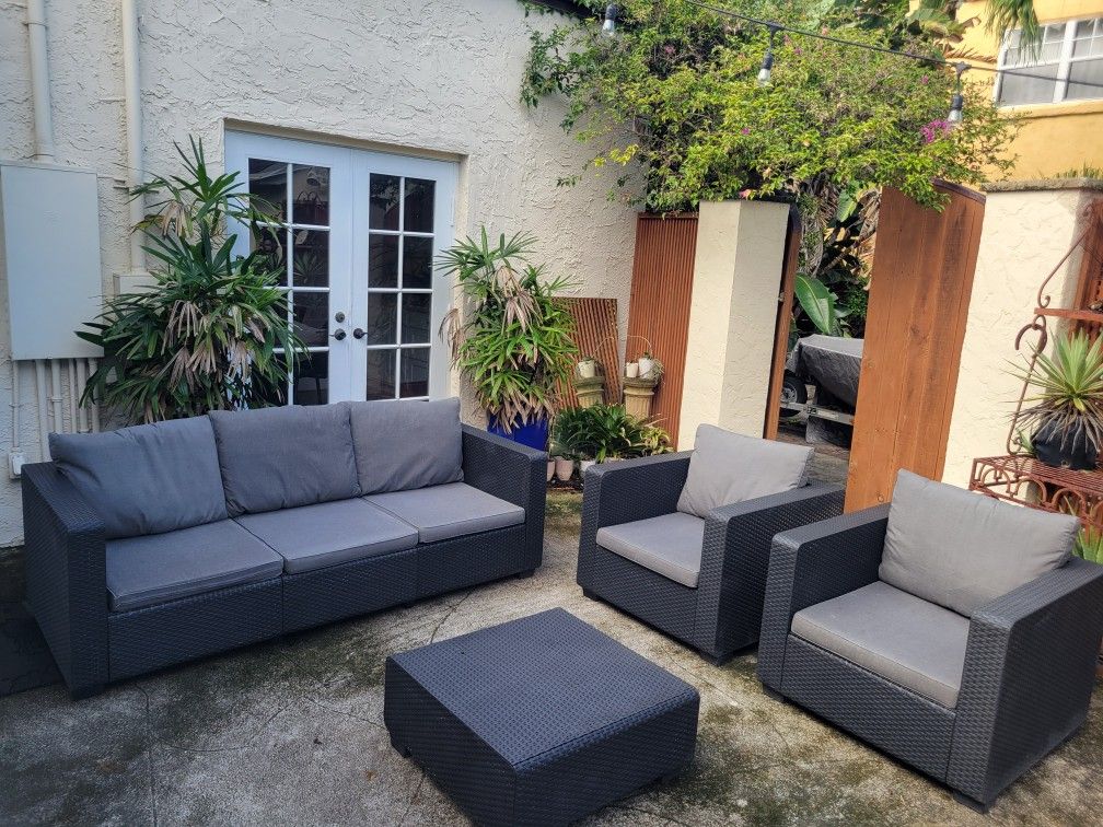 Patio Furniture Set