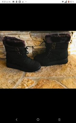 Snow boots
