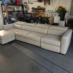 City Furniture Melody Light Grey Sectional