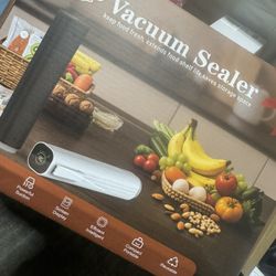 Compact Vacuum Sealer for Food